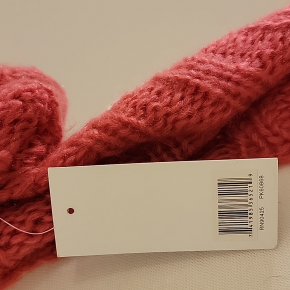 NWT Pink Knit Infinty Scarf - Picture 6 of 8